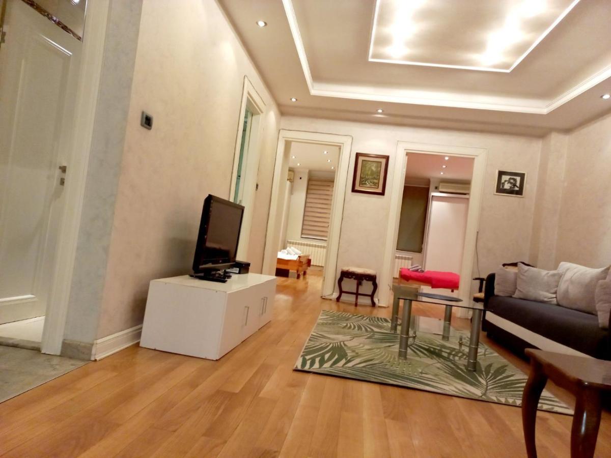 Alex Lux Appartement Belgrado Buitenkant foto