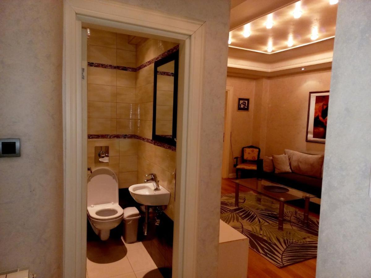 Alex Lux Appartement Belgrado Buitenkant foto